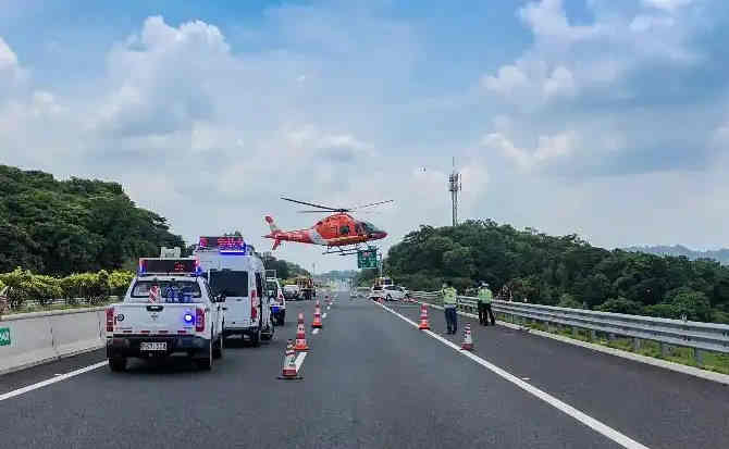 沛县高速公路汽车救援案例
